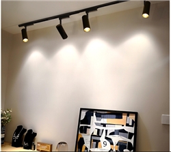 Hướng dẫn chọn đèn âm trần cho showroom, phòng trưng bày