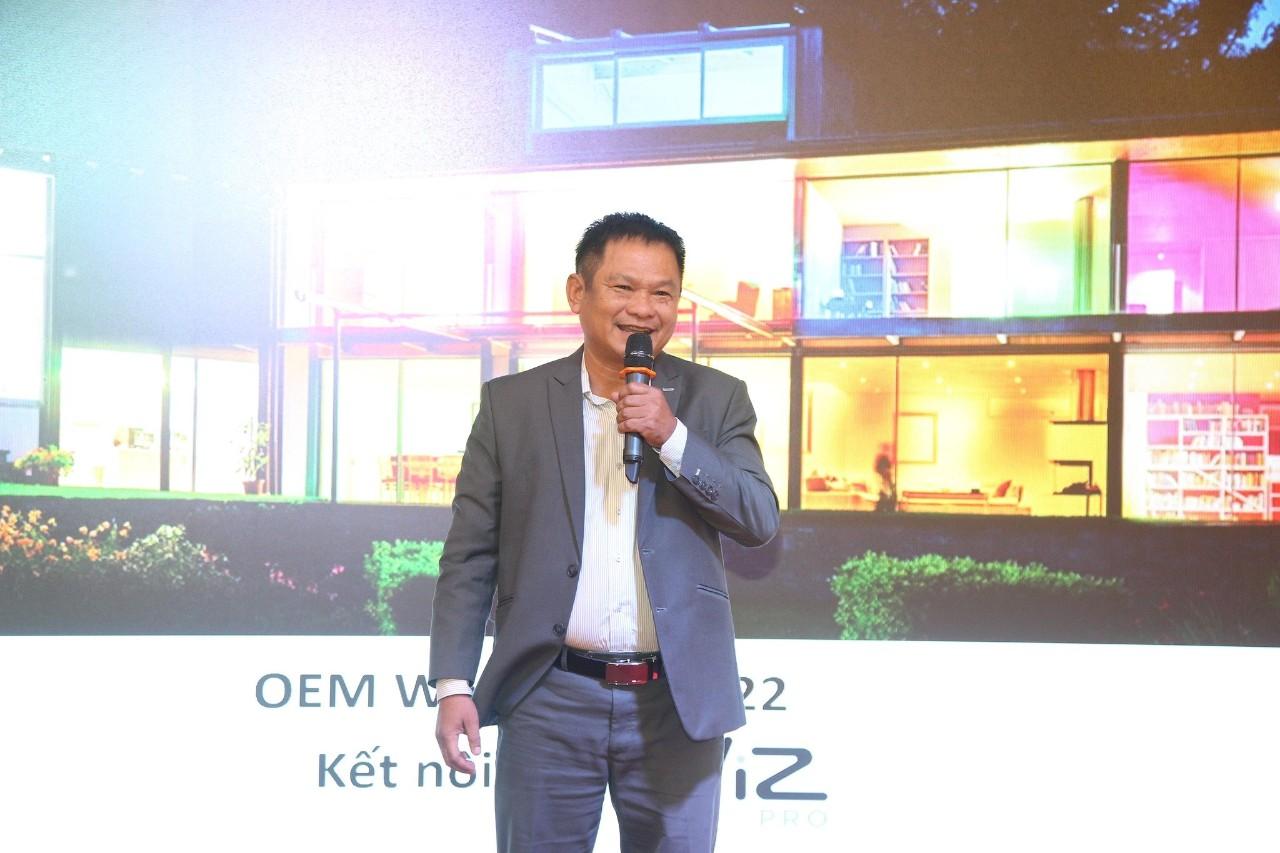 Anh Võ Đang Thuận, Giám đốc kinh doanh kênh OEM phát biểu chào đón các quý khách hàng tại sự kiện